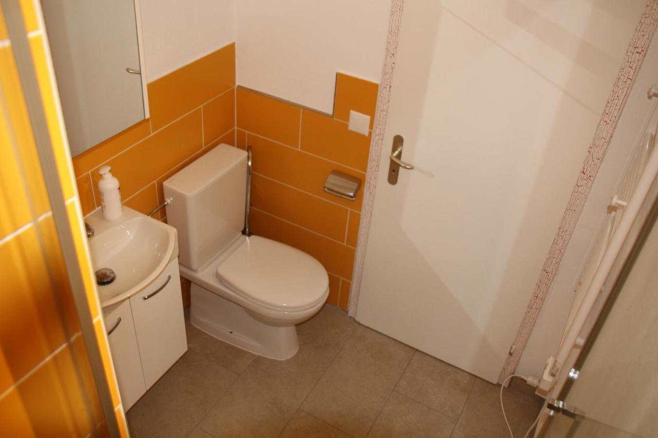 Airolo With Private Parking Apartment ภายนอก รูปภาพ