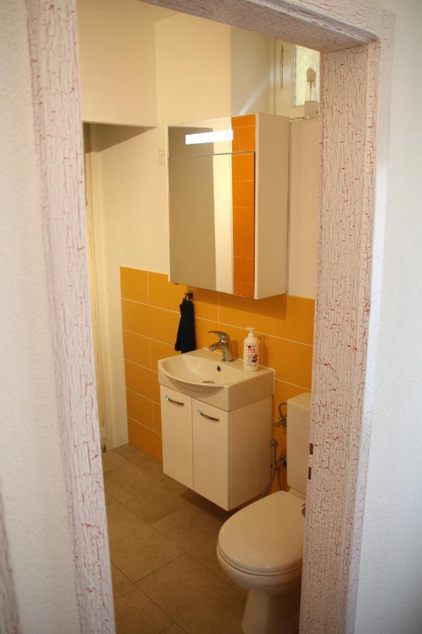 Airolo With Private Parking Apartment ภายนอก รูปภาพ