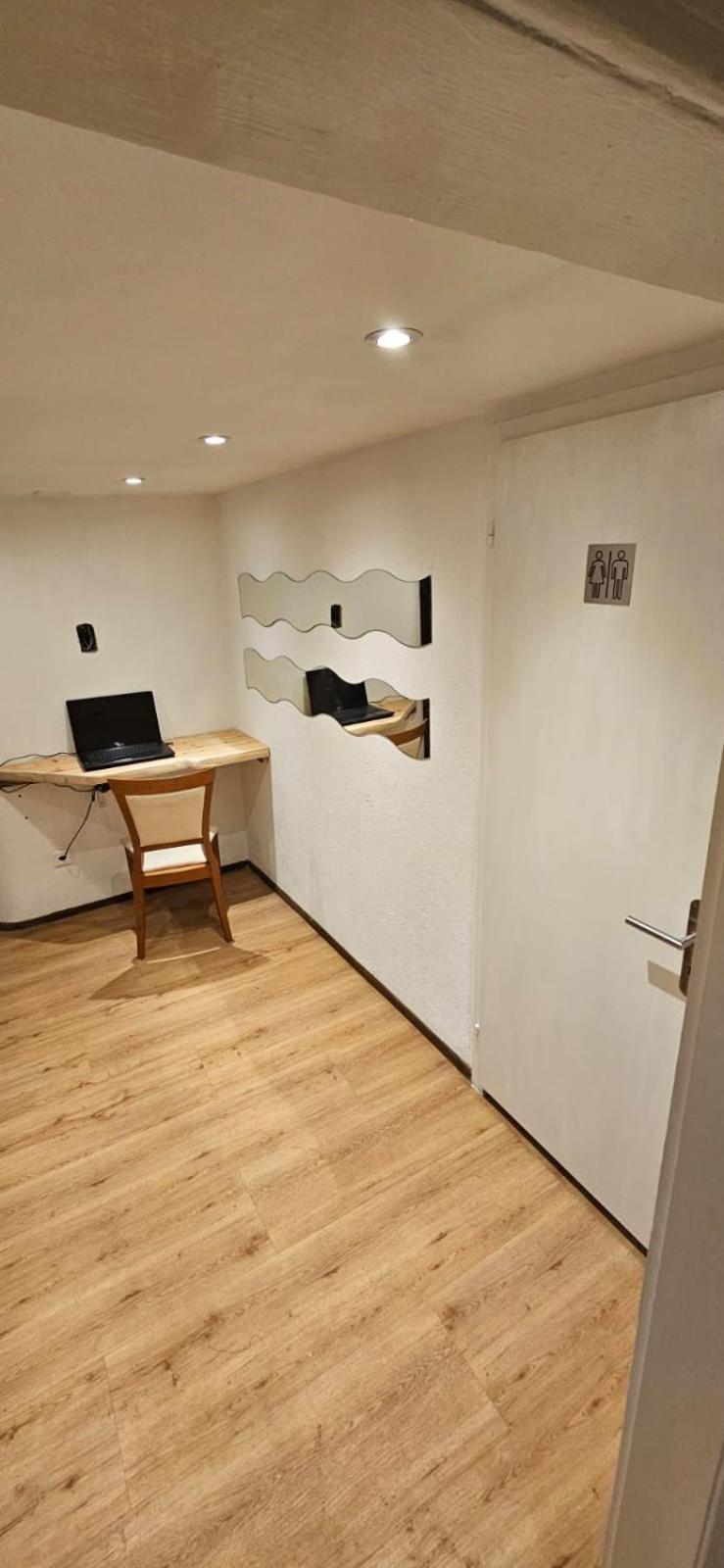 Airolo With Private Parking Apartment ภายนอก รูปภาพ